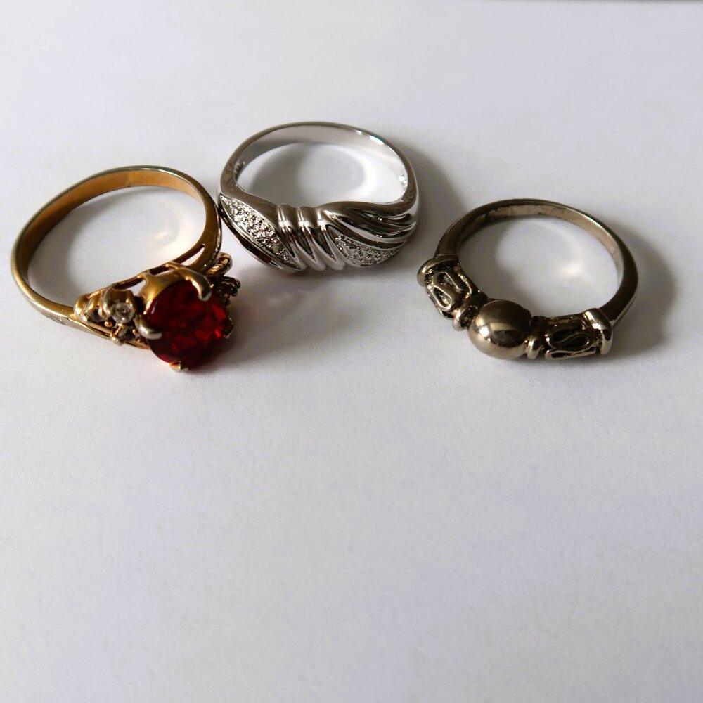 3 Pc Men's Ring Bundle Mixed Gold Silver Tone Sizes 6-9.75 - Picture 7 of 10